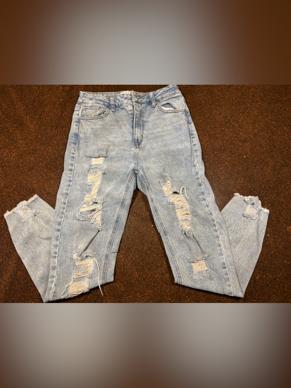 Tinseltown Light Blue Distressed Jeans